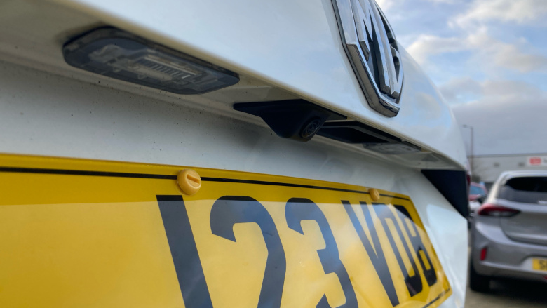 MG Hs 1.5 T-GDI PHEV Exclusive 5dr Auto Hatchback